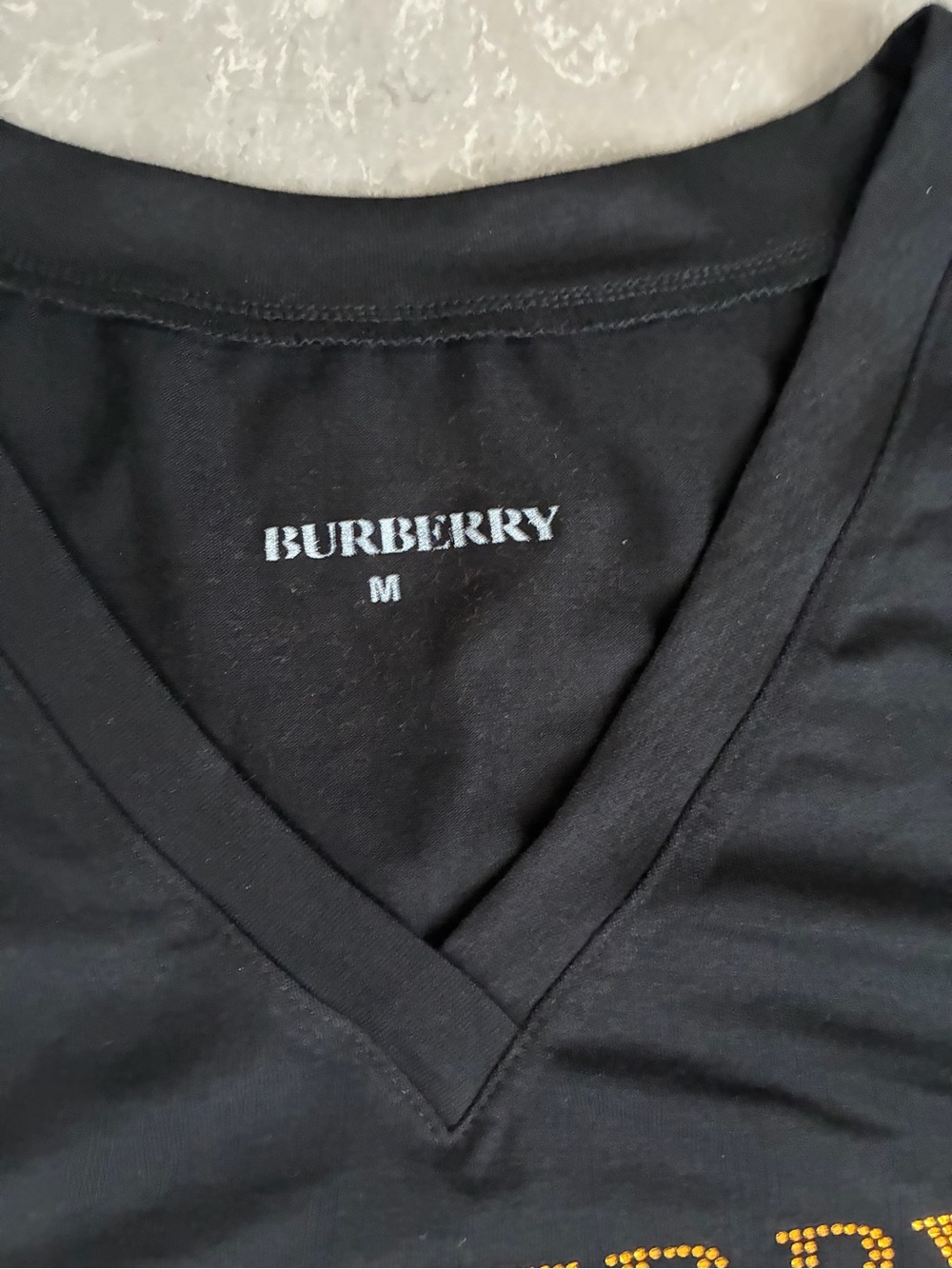 New Womens Rhinestone Luxury Vneck Black T-shirt Size M - Picture 4 of 4